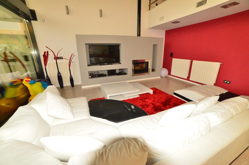 Futurcasa Casa Rural Spa Y Cine La Felipa Exteriör bild